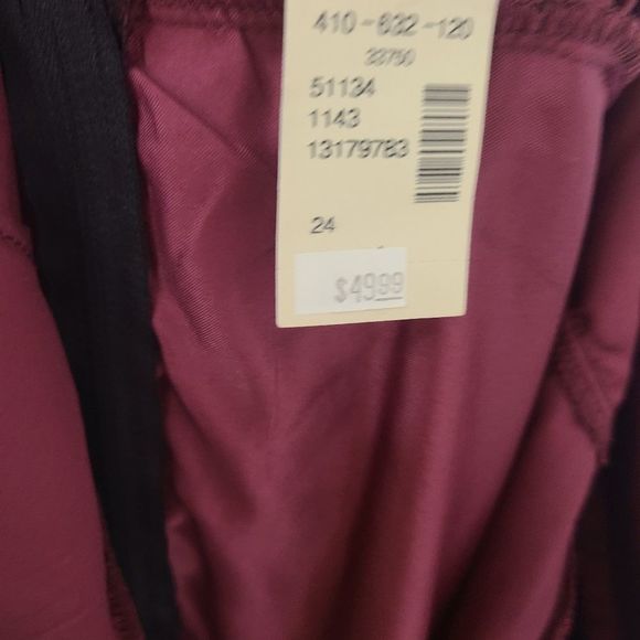 Brand new with Tags burgundy and Black Special Occasion Dress size 24 - Picture 7 of 7